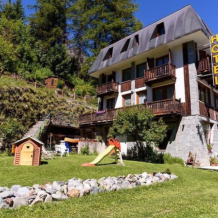 Hotel Genzianella Champoluc Dış mekan fotoğraf