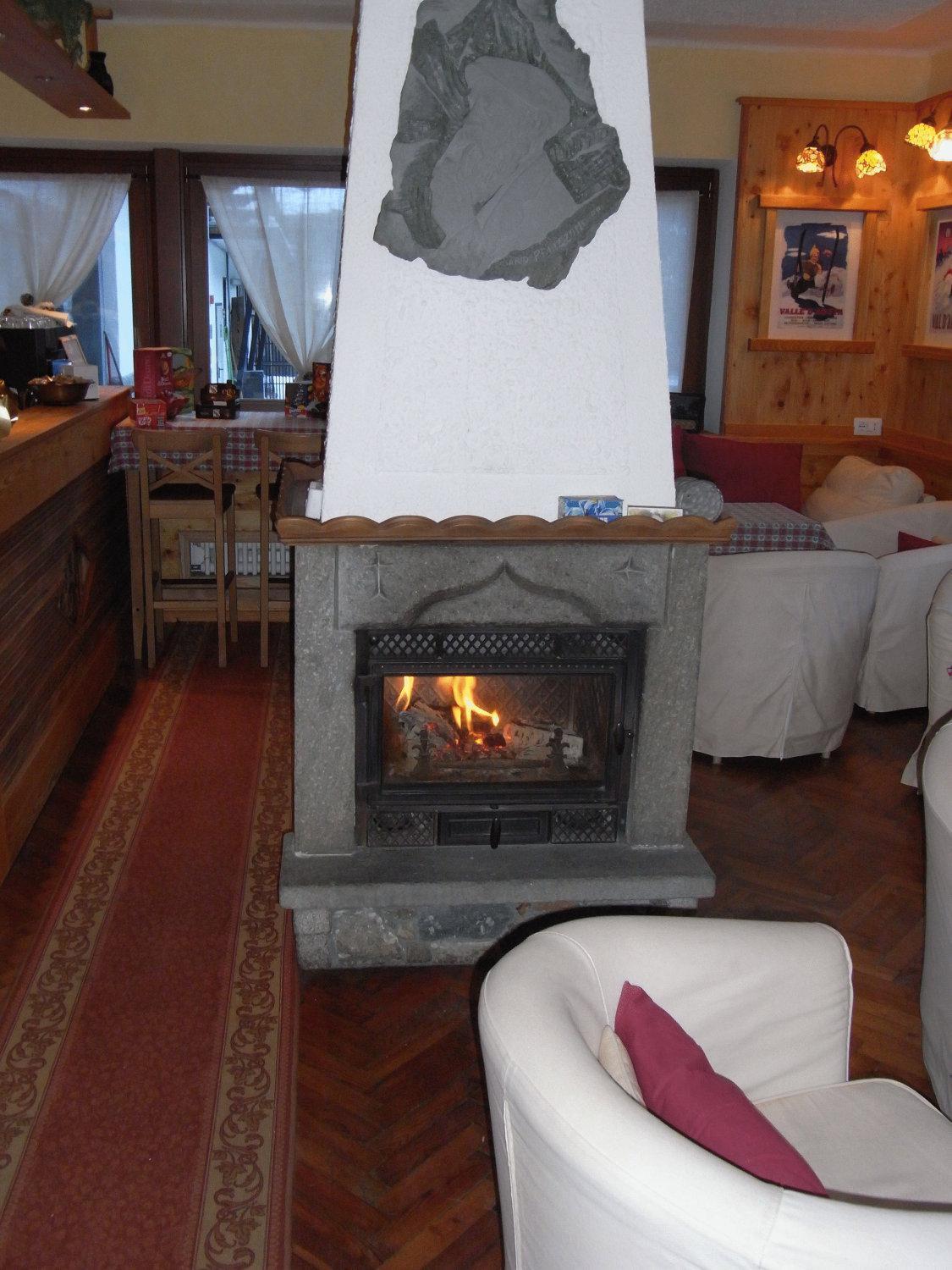 Hotel Genzianella Champoluc Dış mekan fotoğraf
