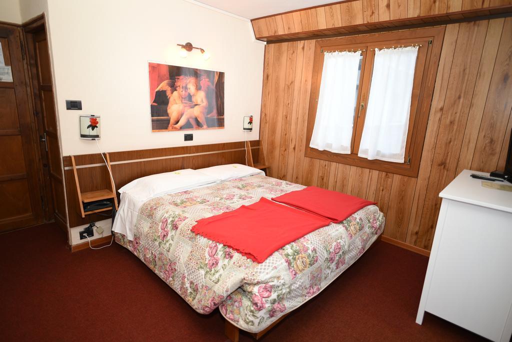 Hotel Genzianella Champoluc Dış mekan fotoğraf