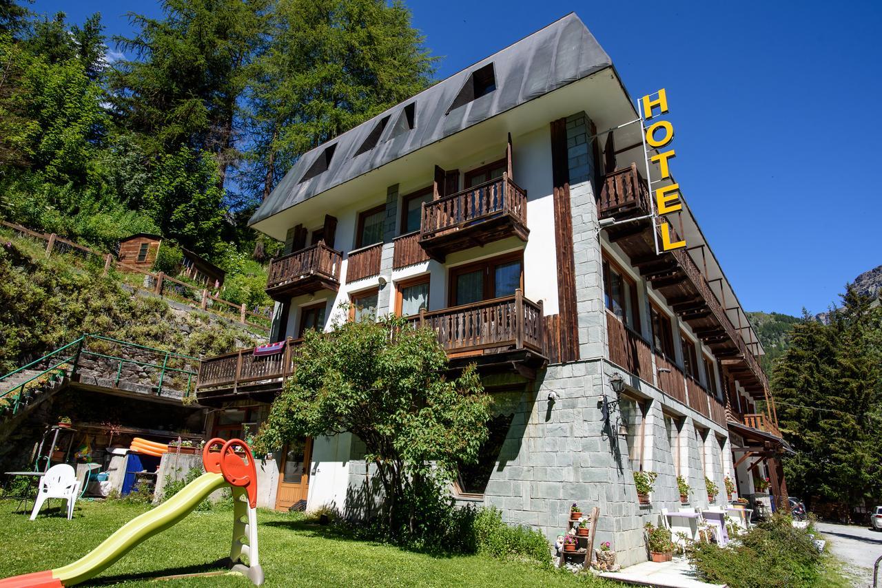 Hotel Genzianella Champoluc Dış mekan fotoğraf